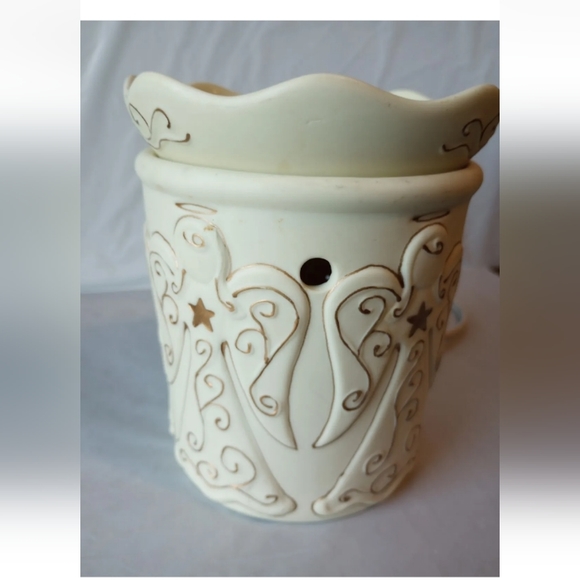 Scentsy Full Sized 'Heavenly' Warmer, Retired - Picture 5 of 10